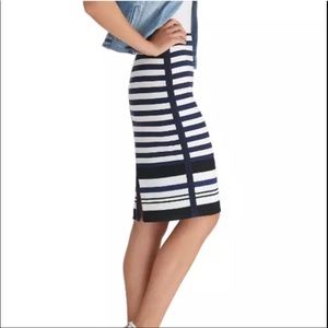 WHBM STRIPED SKIRT GREAT CONDITION SIZE 8